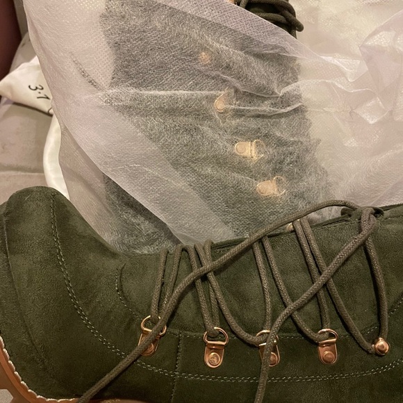 Boots - Picture 2 of 3